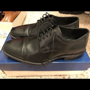 Men’s Johnston & Murphy Black Dress Shoes Sz10.5